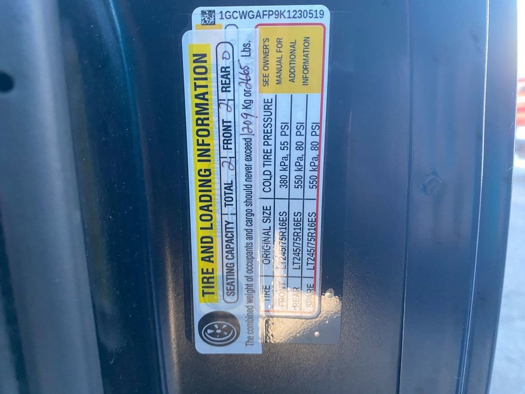 Used 2019 Chevrolet Express 2500 w/ Driver Convenience Package image 15