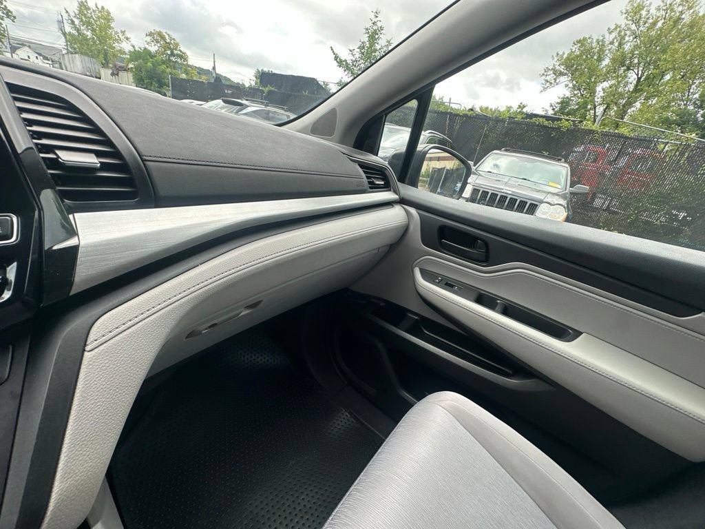 Used 2018 Honda Odyssey EX image 20