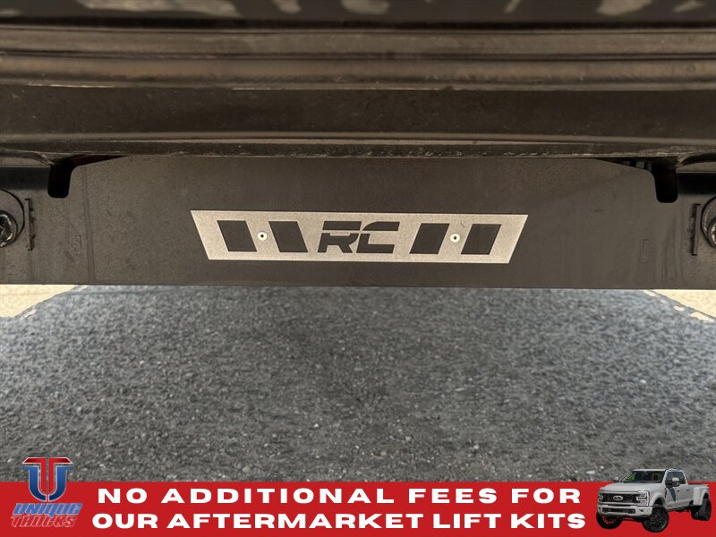 Used 2025 Toyota Tundra Limited w/ TRD Off-Road Package AWD/4WD image 13