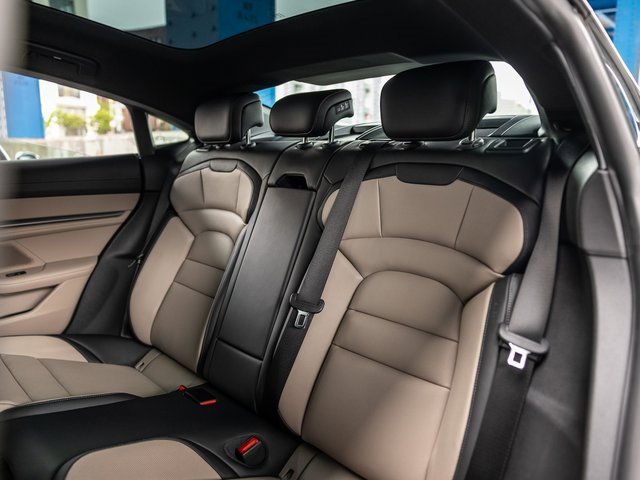 New 2025 Porsche Taycan image 43