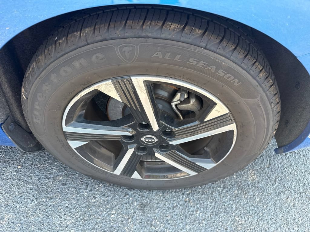 Used 2024 Nissan Sentra SV FWD image 11
