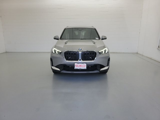 Used 2023 BMW X1 xDrive28i w/ Premium Package AWD/4WD image 2