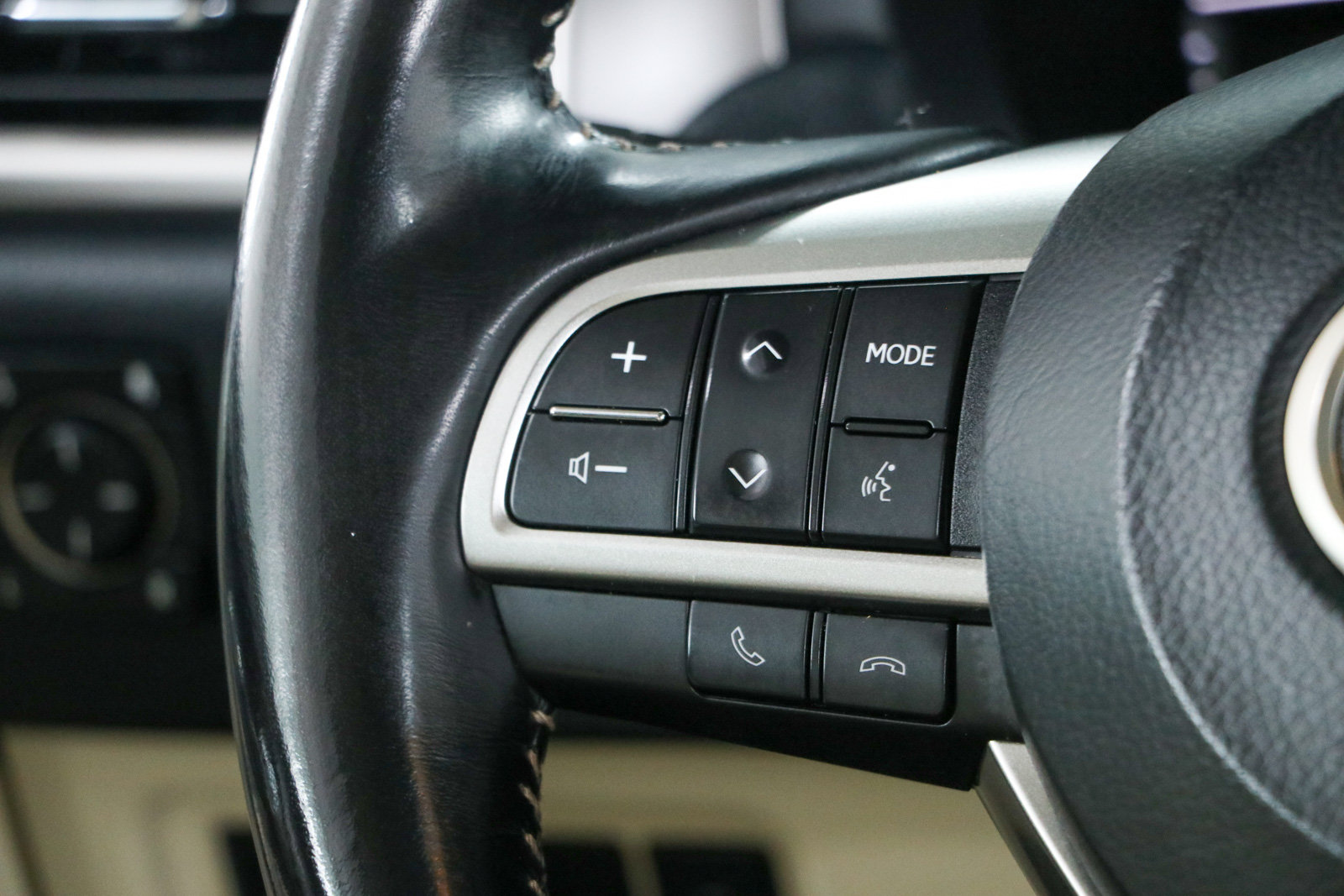 Used 2023 Lexus GX 460 Premium w/ Premium Package AWD/4WD image 14