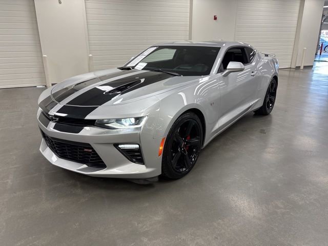 Used 2017 Chevrolet Camaro SS RWD image 3