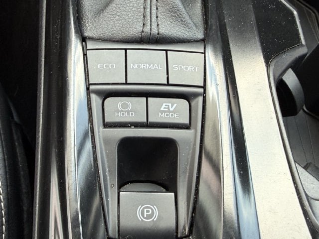 Used 2025 Toyota Camry SE FWD image 21