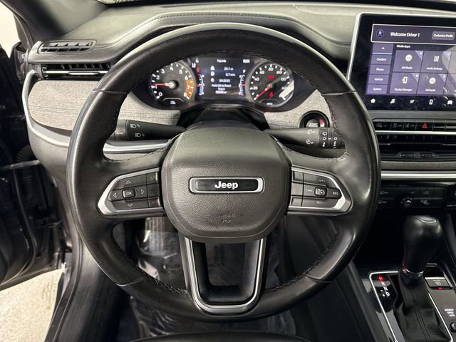 Used 2023 Jeep Compass Latitude w/ Sun and Sound Group AWD/4WD image 11