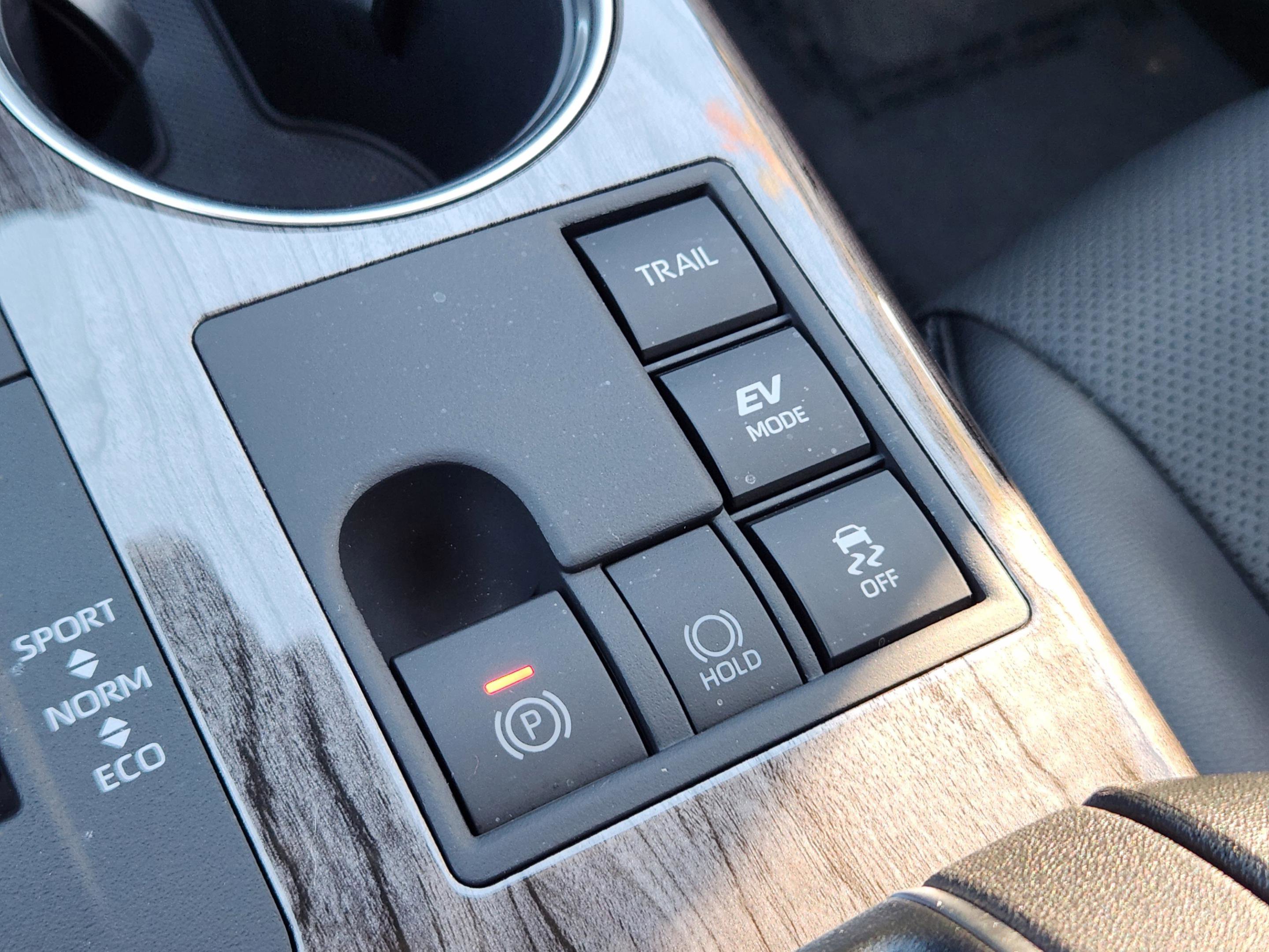 Used 2025 Toyota Highlander Platinum image 19