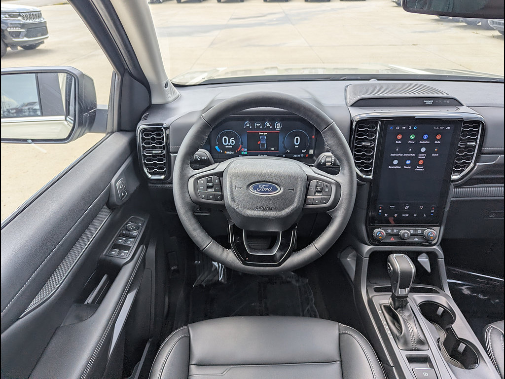 Used 2026 Ford Ranger Lariat w/ FX4 Off-Road Package AWD/4WD image 3