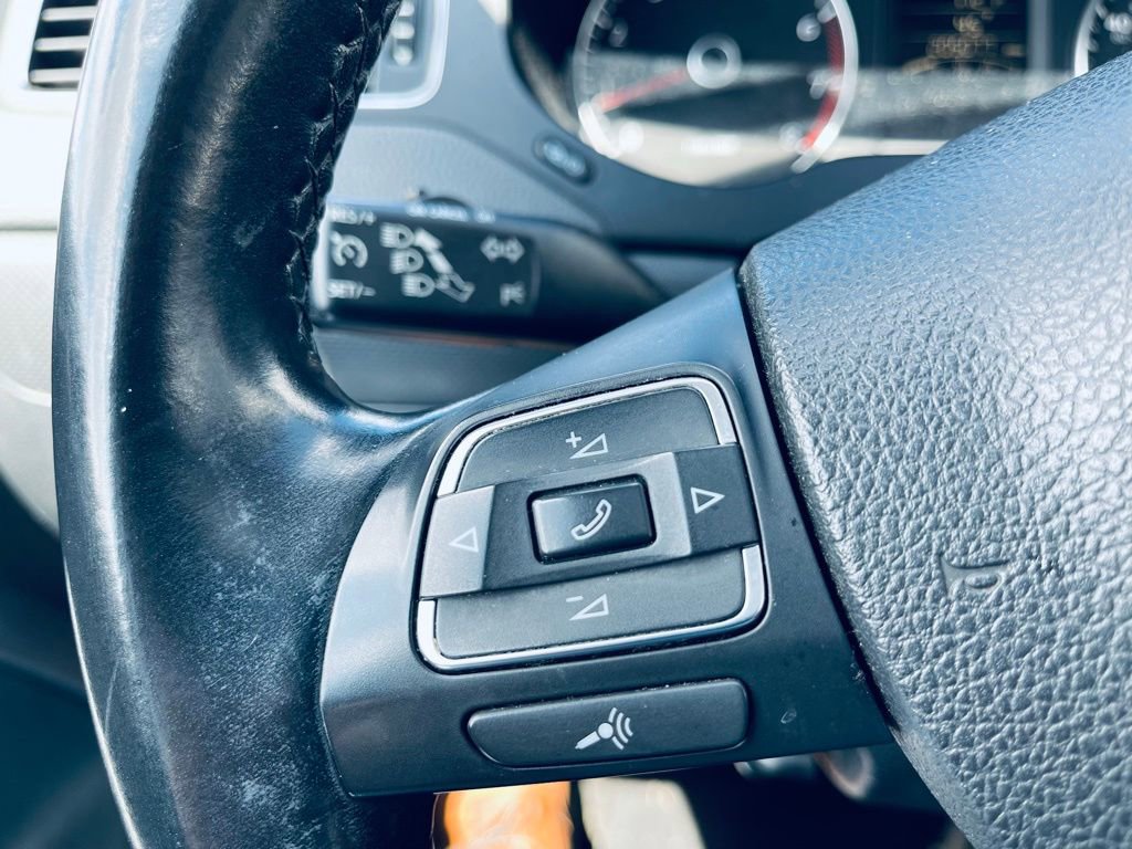 Used 2012 Volkswagen Jetta SE FWD image 14