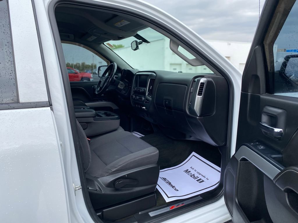 Used 2018 Chevrolet Silverado 1500 LT w/ All Star Edition AWD/4WD image 12