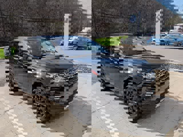 Used 2018 Land Rover Discovery Sport HSE image 7
