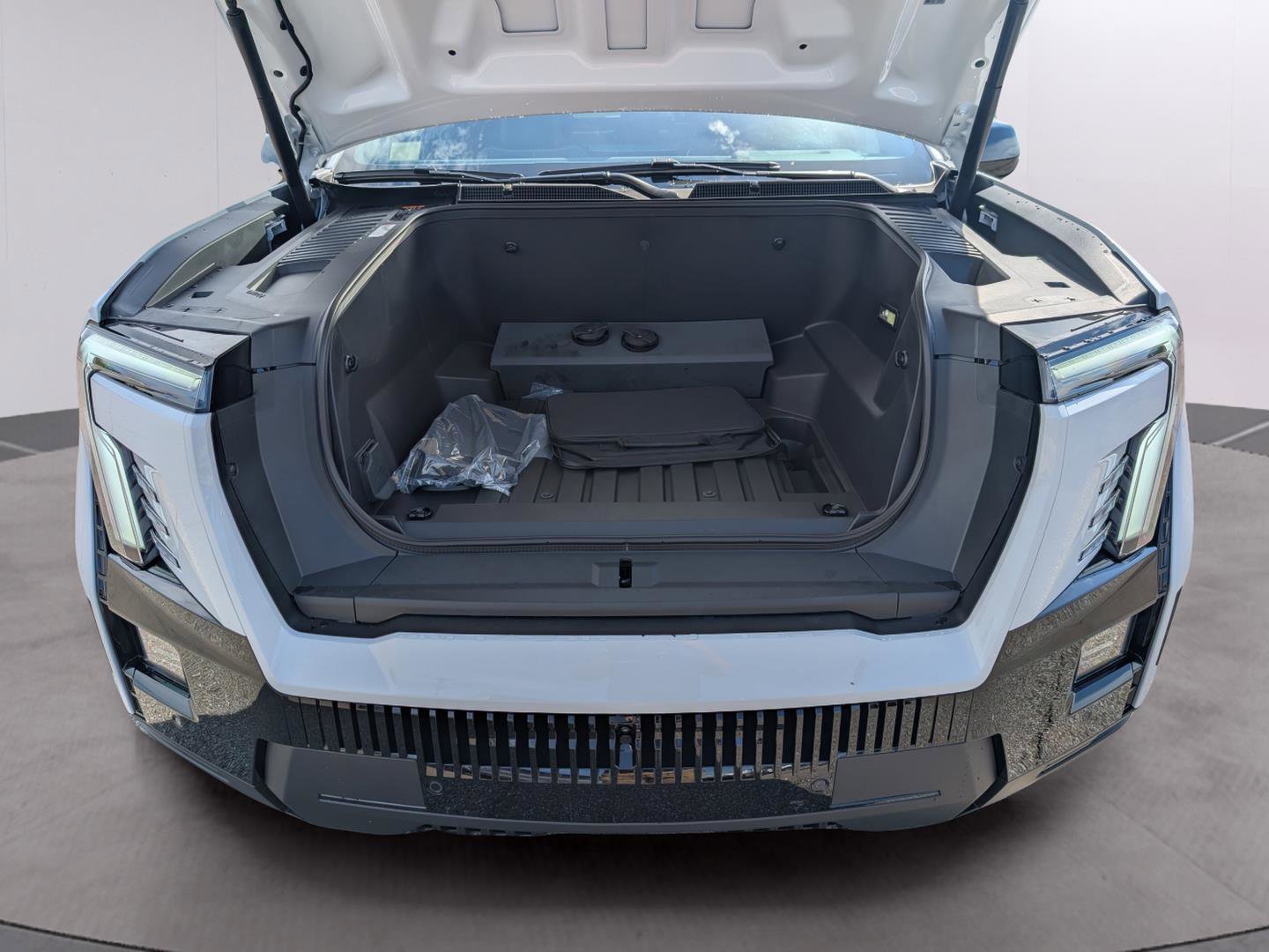 New 2026 GMC Sierra EV Elevation w/ Premium Package image 33