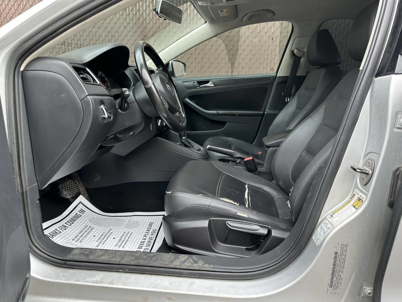 Used 2011 Volkswagen Jetta SE image 9