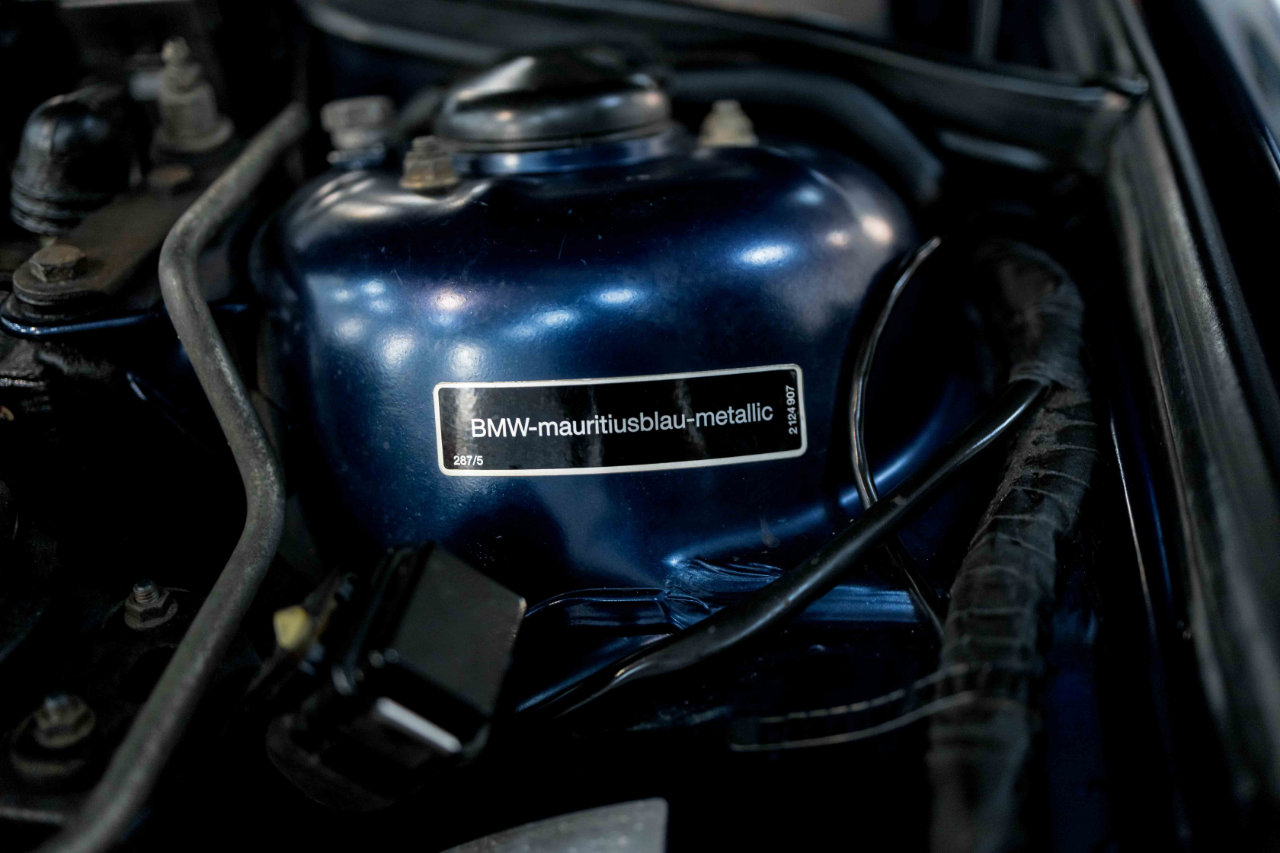 Used 1993 BMW 850Ci image 77