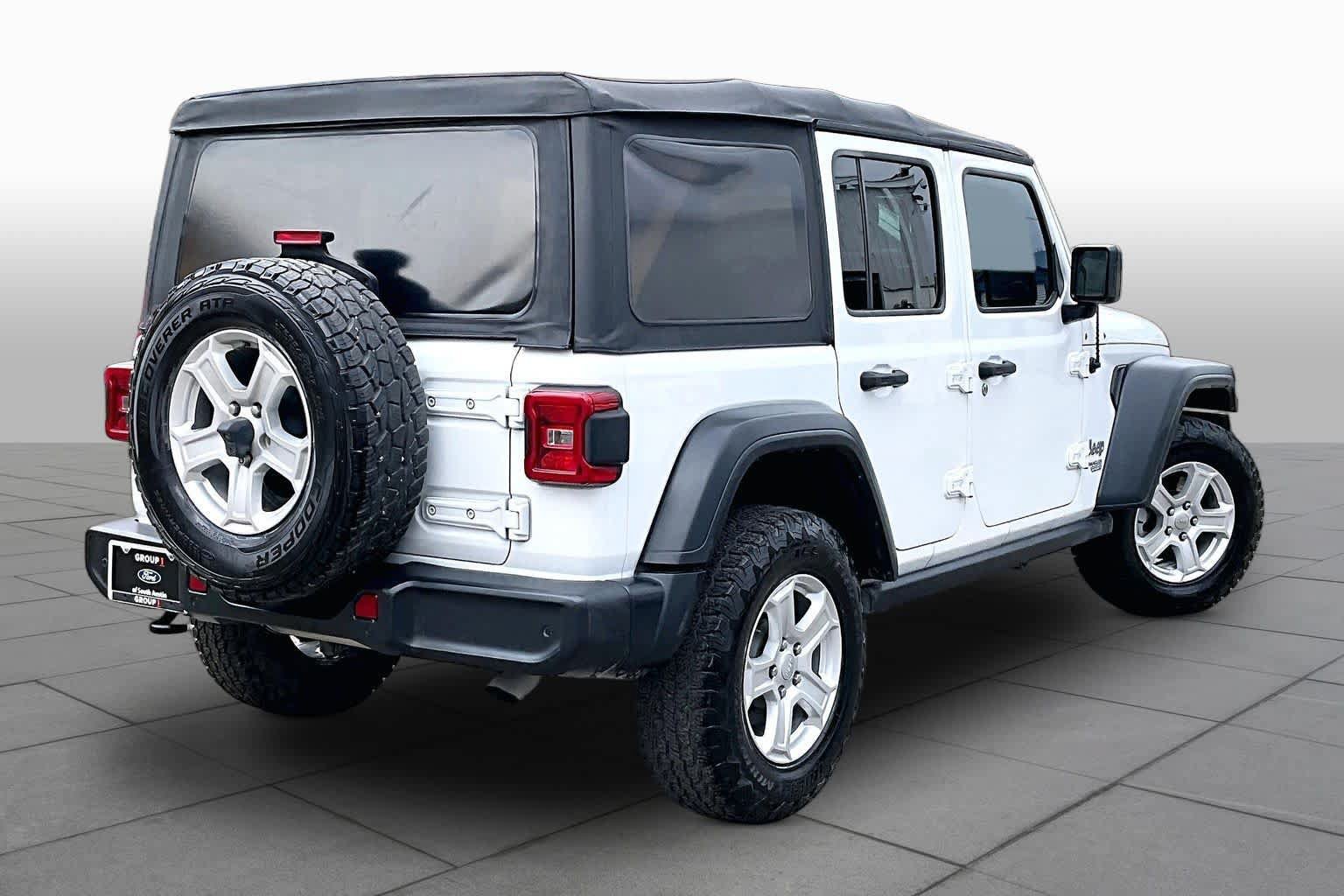 Used 2018 Jeep Wrangler Unlimited Sport S AWD/4WD image 7