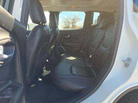 Used 2018 Jeep Renegade Limited w/ Safety & Security Group image 11