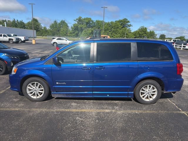 Used 2013 Dodge Grand Caravan SXT FWD image 4