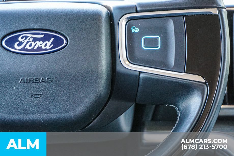 Used 2025 Ford Expedition Platinum AWD/4WD image 32