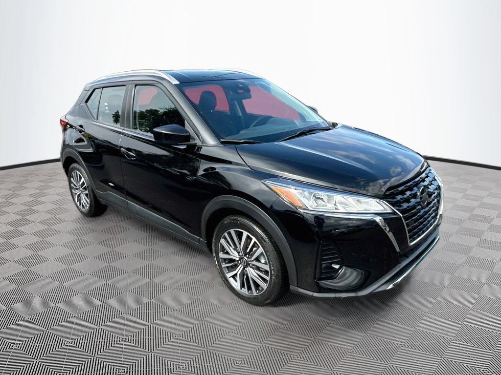 Used 2021 Nissan Kicks SV FWD image 4