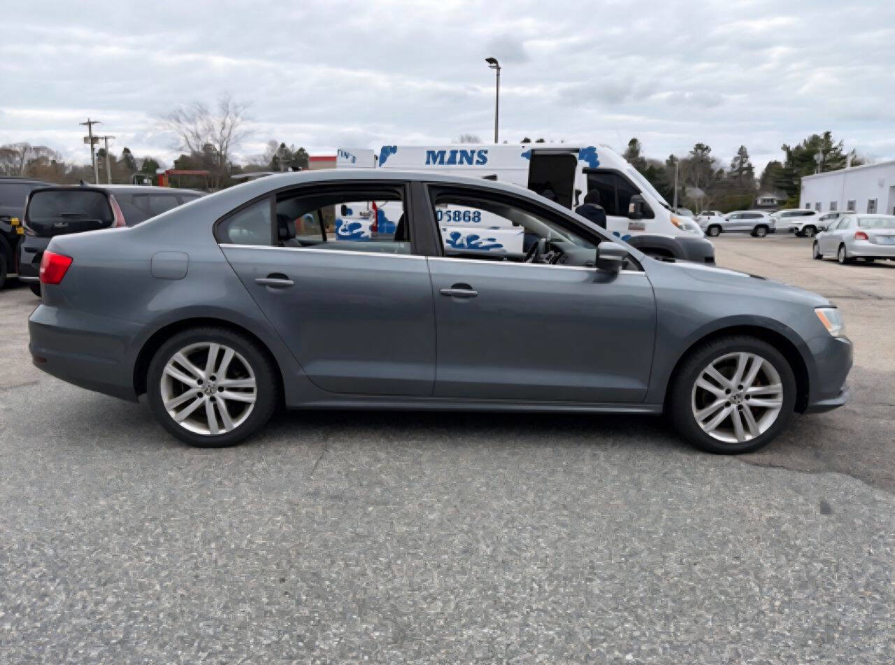 Used 2015 Volkswagen Jetta TDI SEL FWD image 4