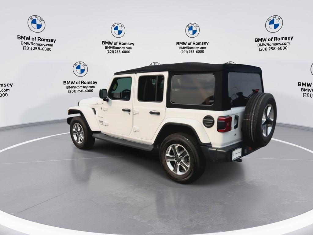 Used 2018 Jeep Wrangler Unlimited Sahara AWD/4WD image 6