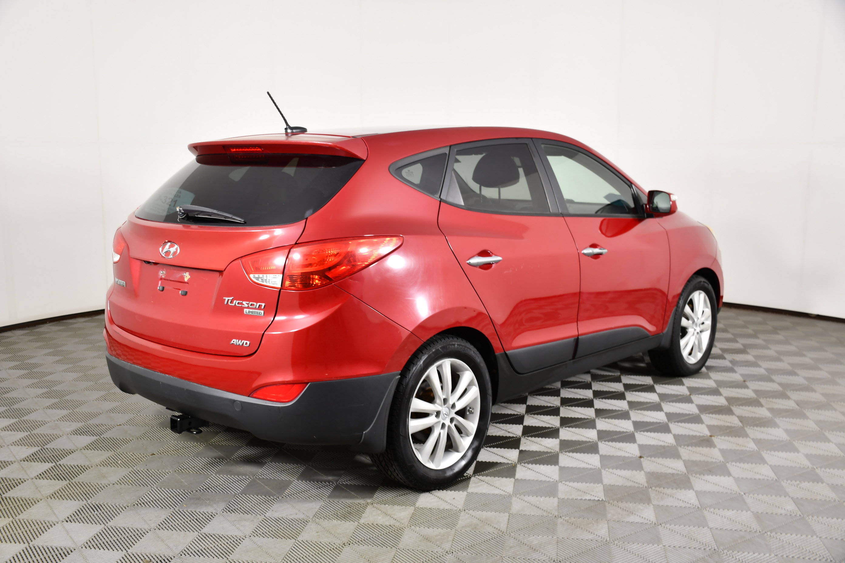Used 2013 Hyundai Tucson Limited w/ Premium Pkg AWD/4WD image 6
