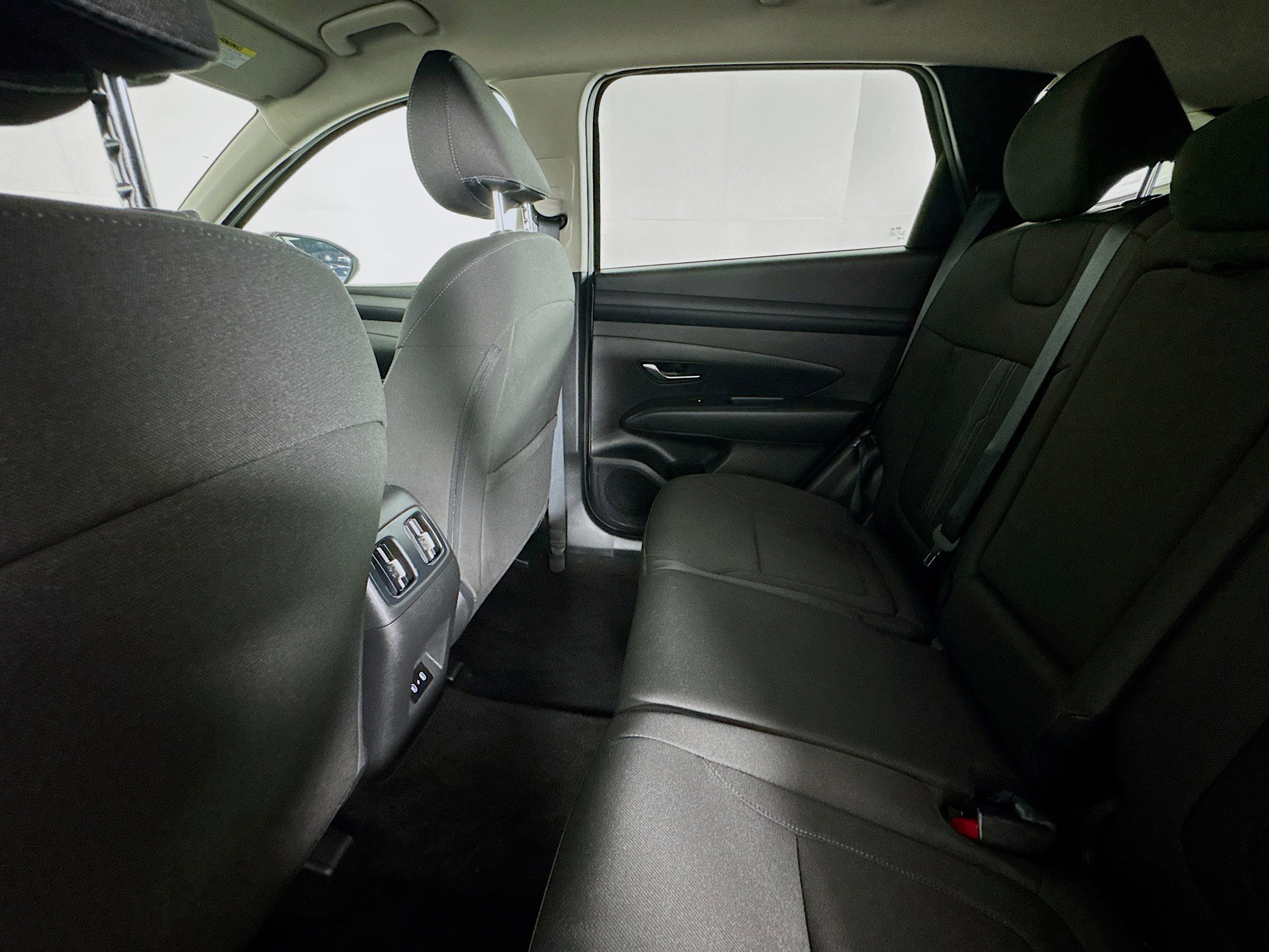 Used 2026 Hyundai Tucson SEL FWD image 24