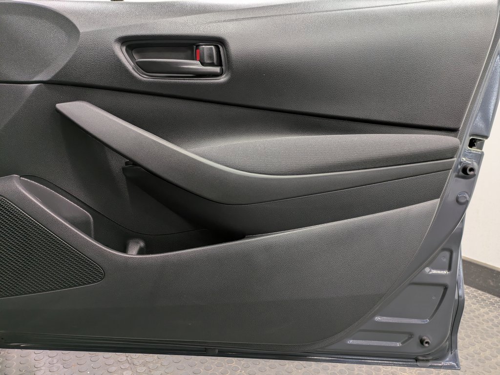 Used 2024 Toyota Corolla LE image 27
