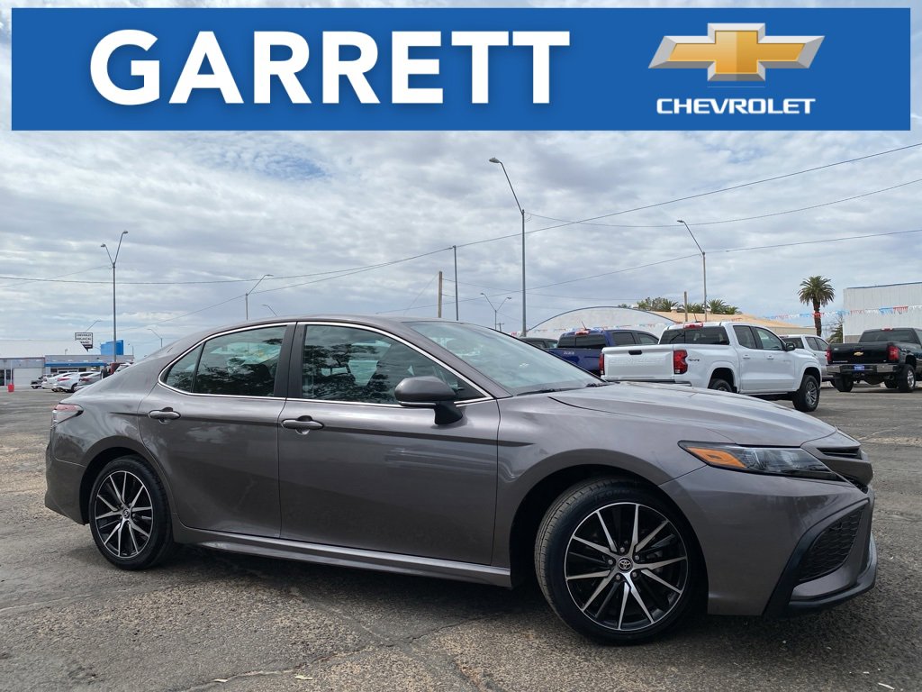 Used 2023 Toyota Camry SE