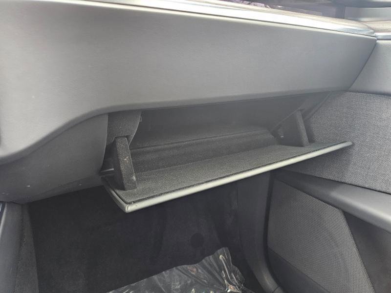 Used 2022 Tesla Model X image 53