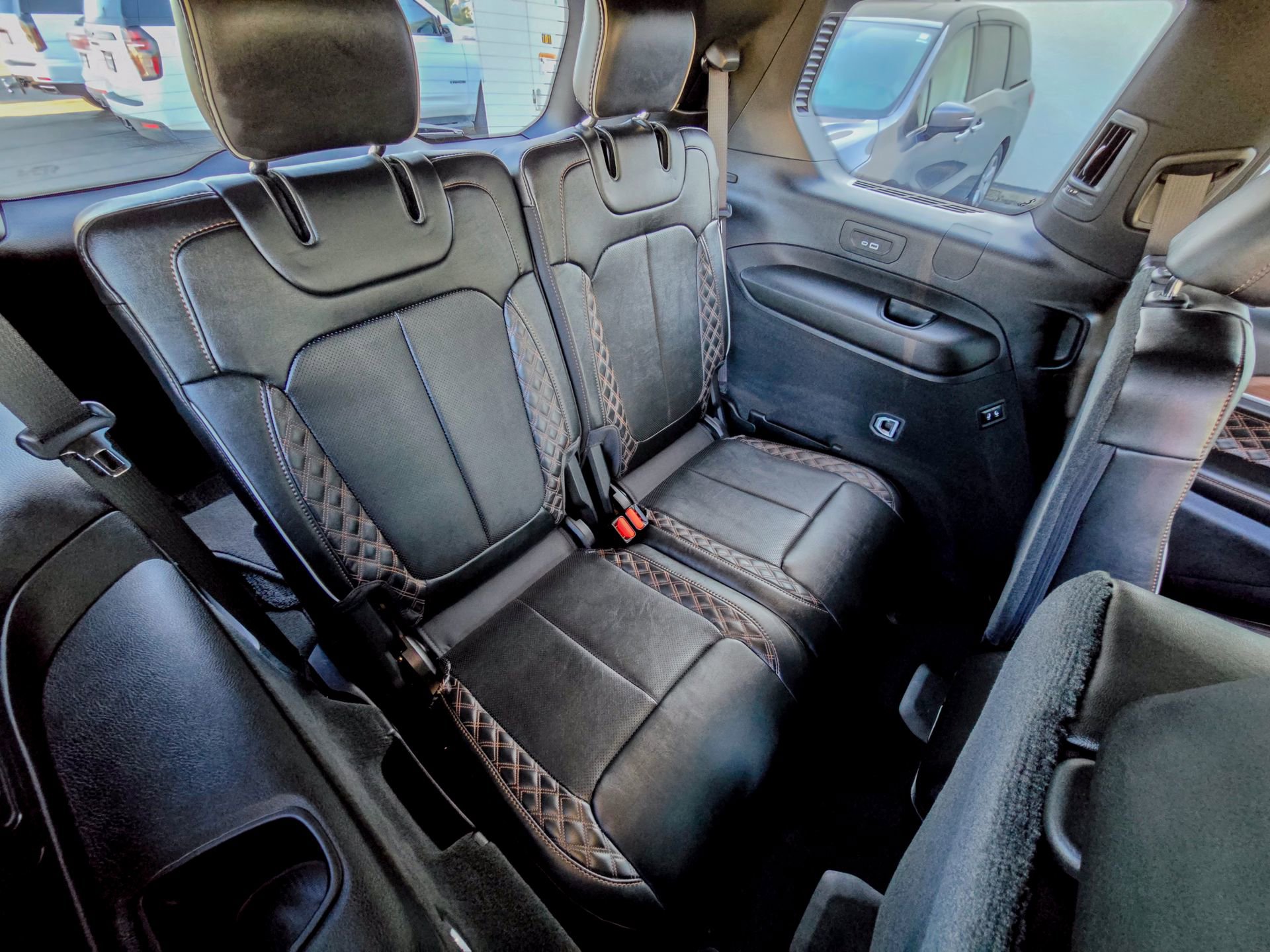 Used 2025 Jeep Grand Cherokee L Summit image 31