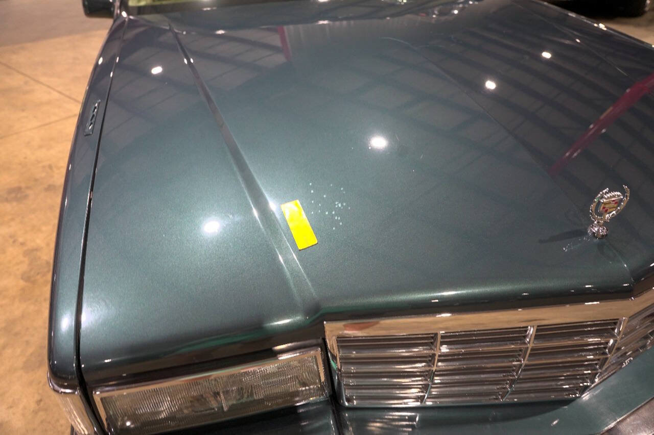Used 1992 Cadillac De Ville Sedan FWD image 30