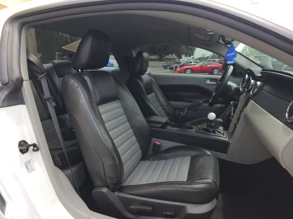 Used 2008 Ford Mustang GT Premium RWD image 12