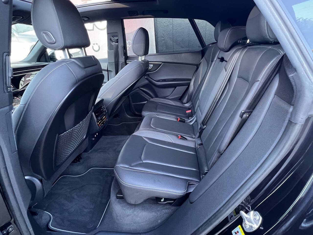 Used 2019 Audi Q8 Prestige AWD/4WD image 17
