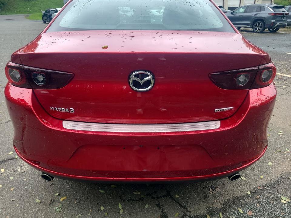 Used 2023 MAZDA MAZDA3 s FWD image 14