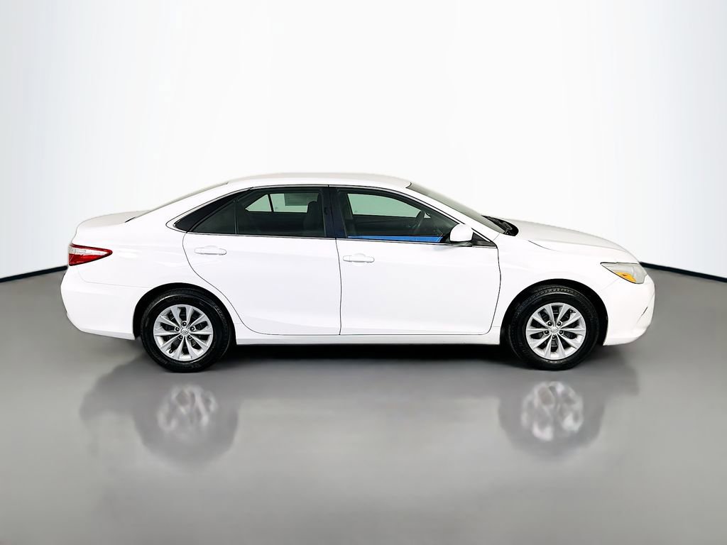 Used 2015 Toyota Camry LE FWD image 8
