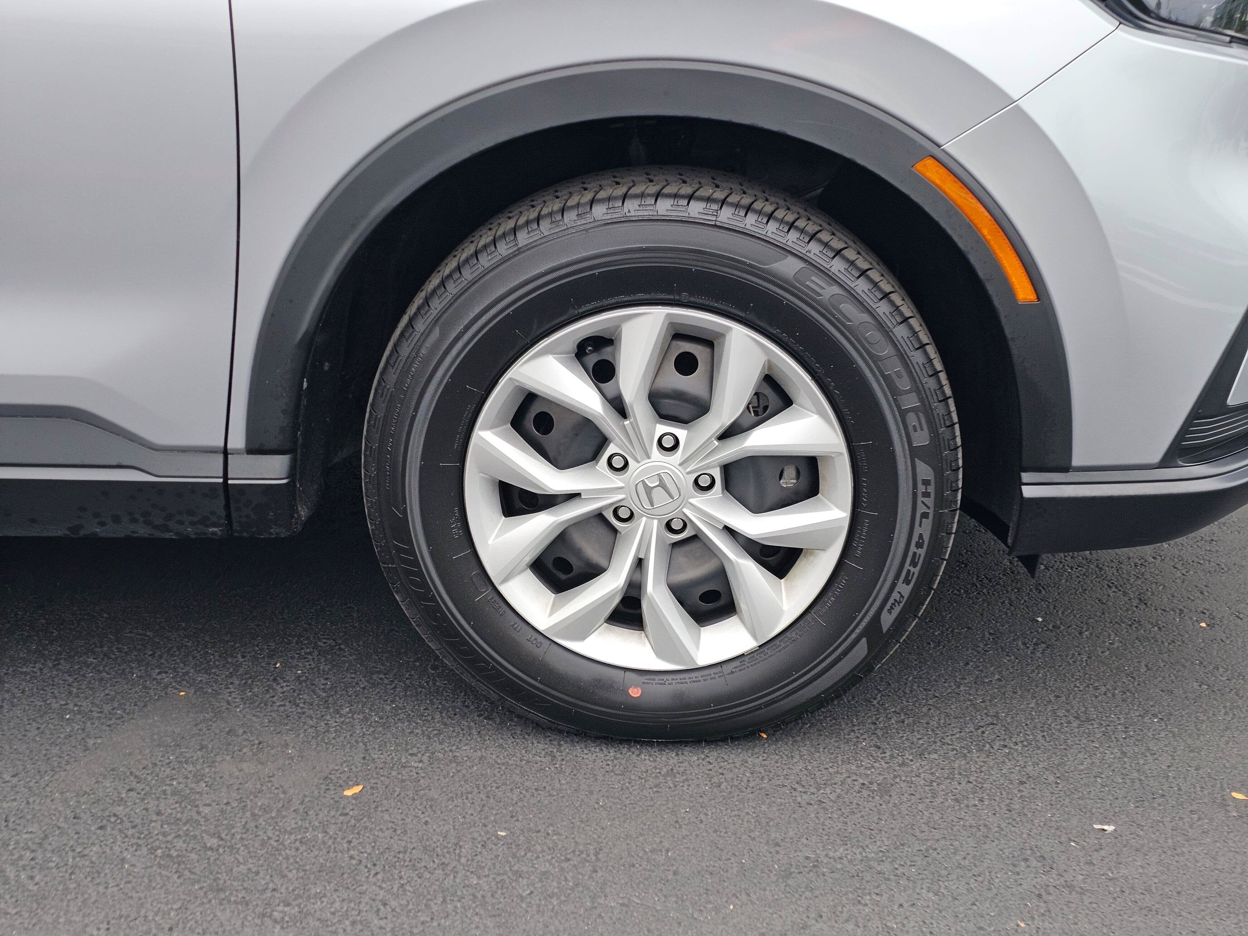 Certified 2025 Honda CR-V LX image 9