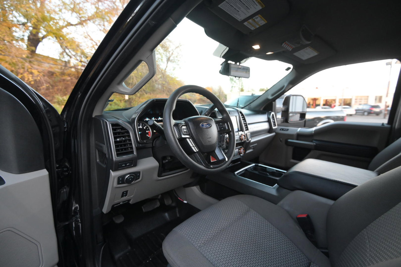 Used 2021 Ford F250 XLT w/ XLT Premium Package image 47