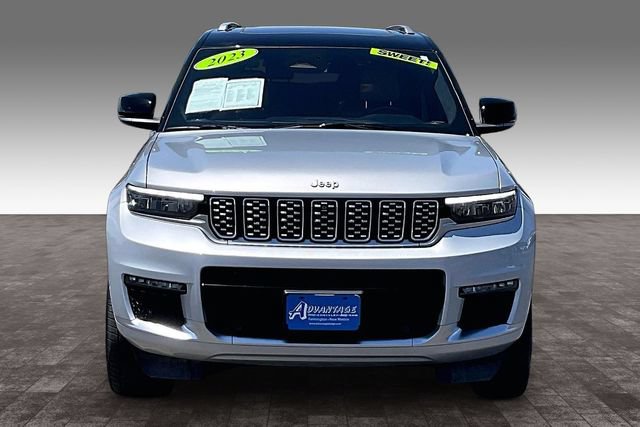 Used 2023 Jeep Grand Cherokee L Summit AWD/4WD image 3