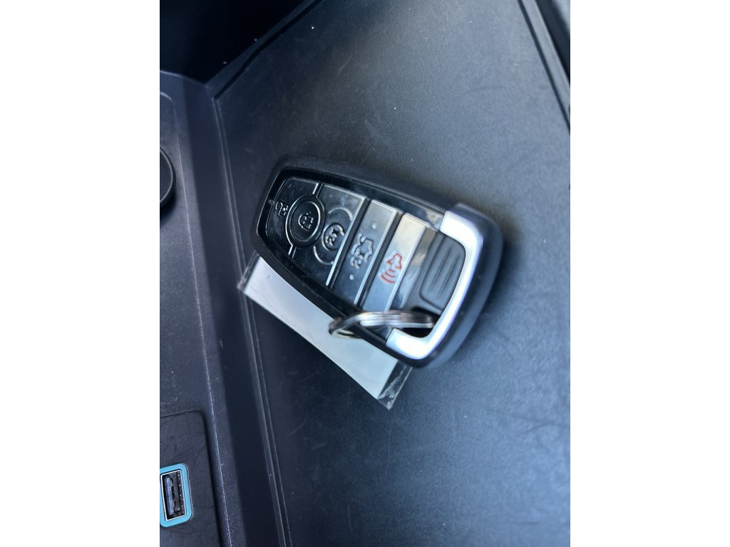 Used 2025 Ford Mustang Premium RWD image 25