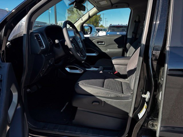 Used 2022 Nissan Frontier SV AWD/4WD image 14