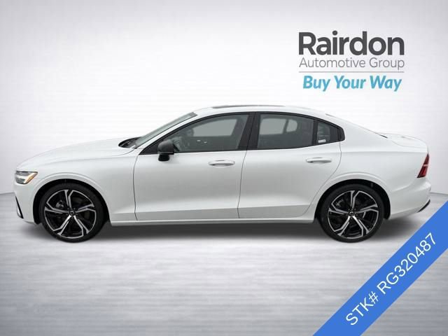 Used 2024 Volvo S60 B5 Core image 4