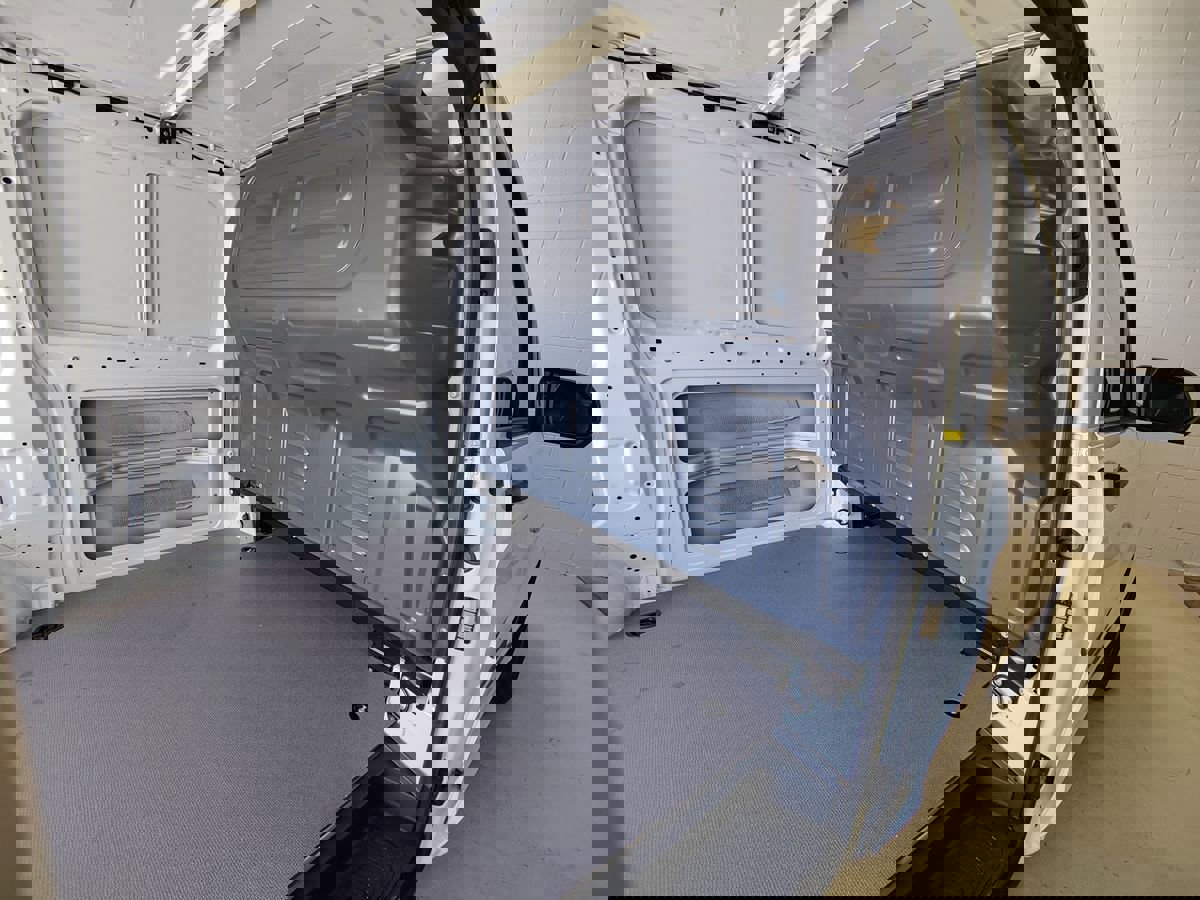 Used 2022 Mercedes-Benz Metris image 12