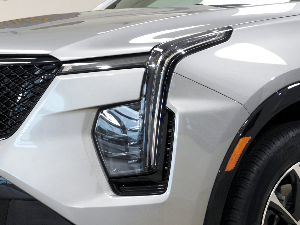 Used 2024 Cadillac XT4 Sport AWD/4WD image 12