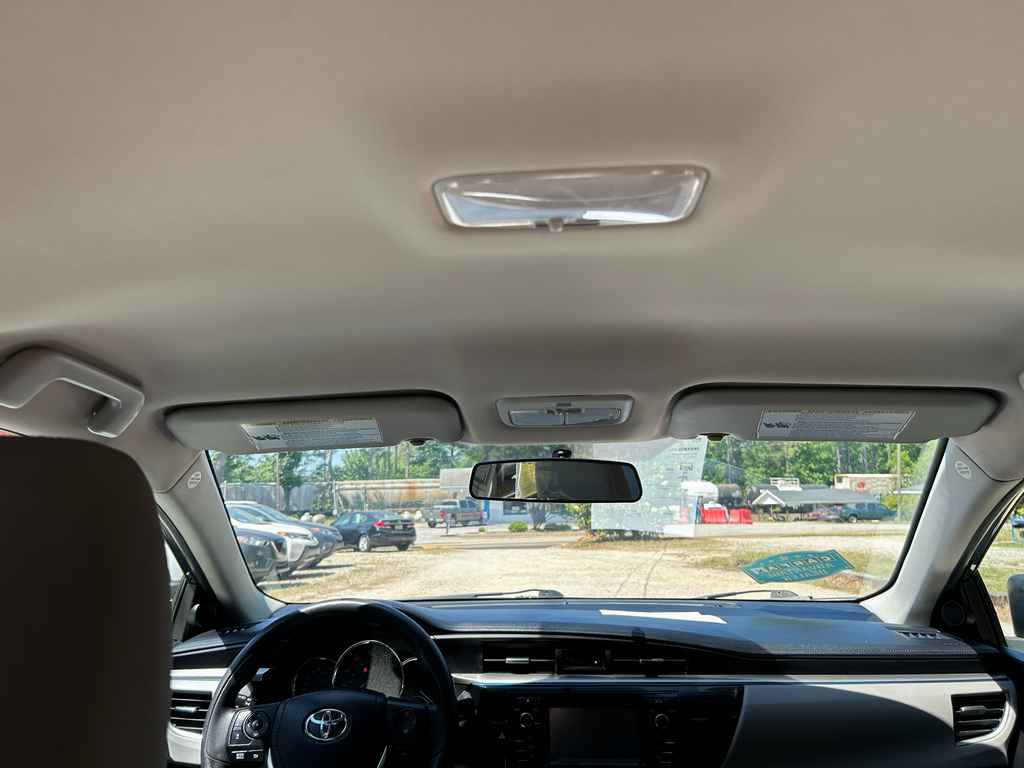 Used 2014 Toyota Corolla LE FWD image 13