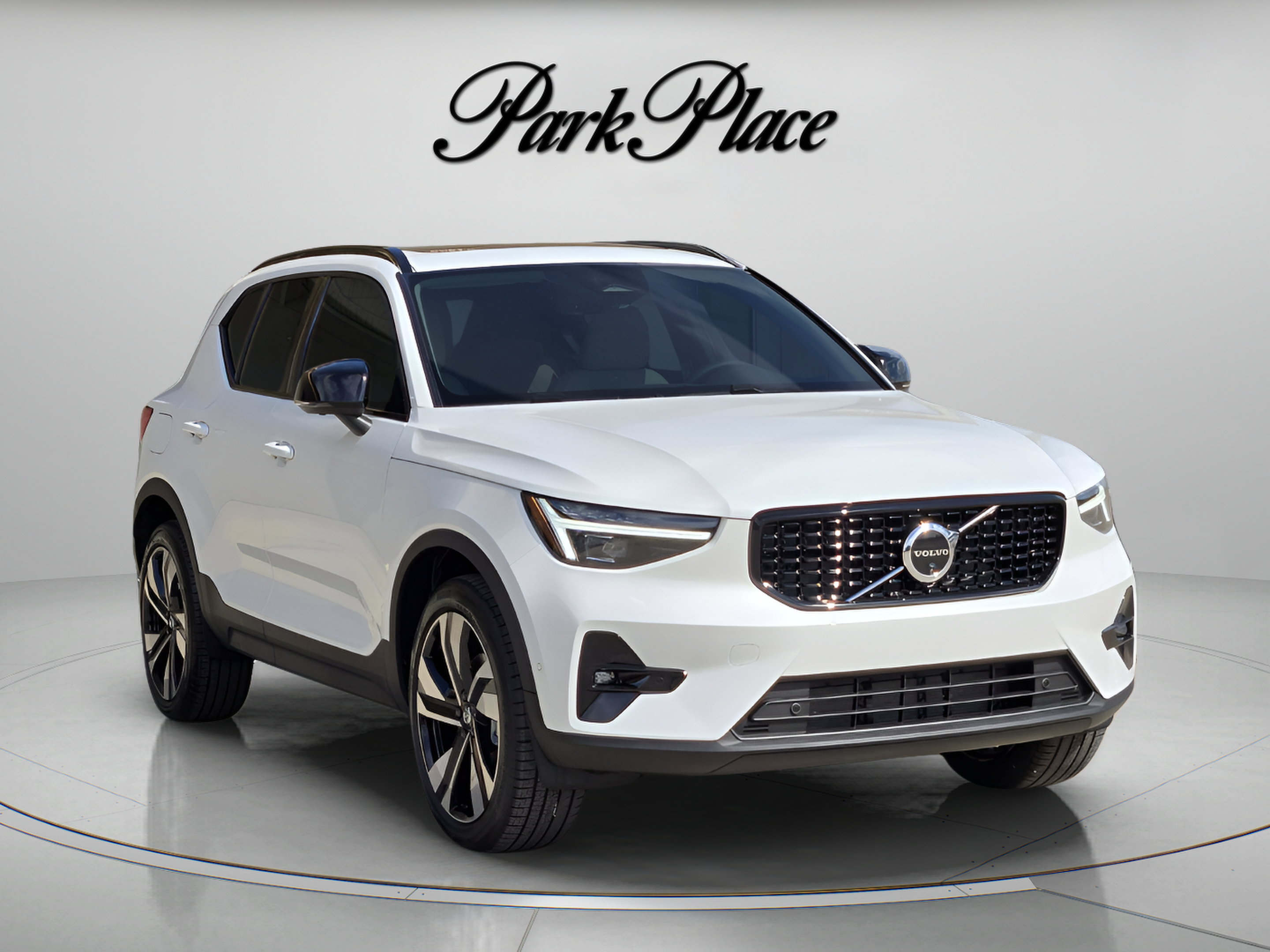 Used 2026 Volvo XC40 B5 Plus w/ Protection Package Premier AWD/4WD image 6
