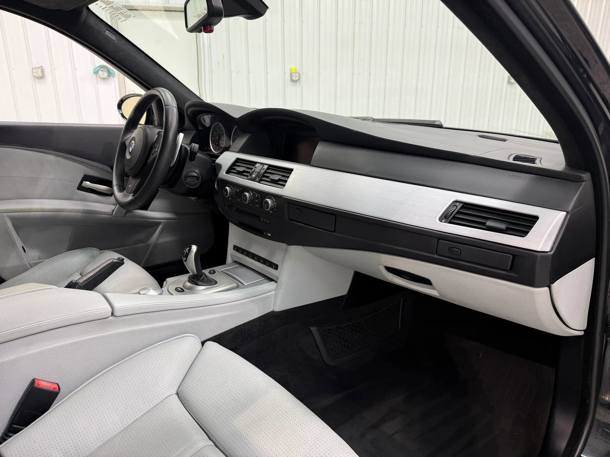 Used 2006 BMW M5 RWD image 14