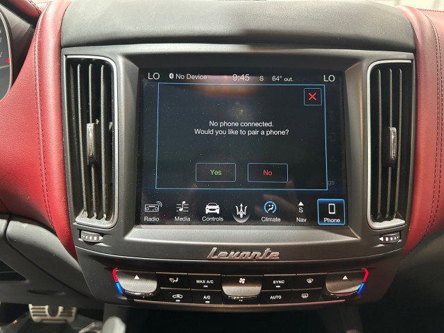 Used 2018 Maserati Levante GranSport AWD/4WD image 38
