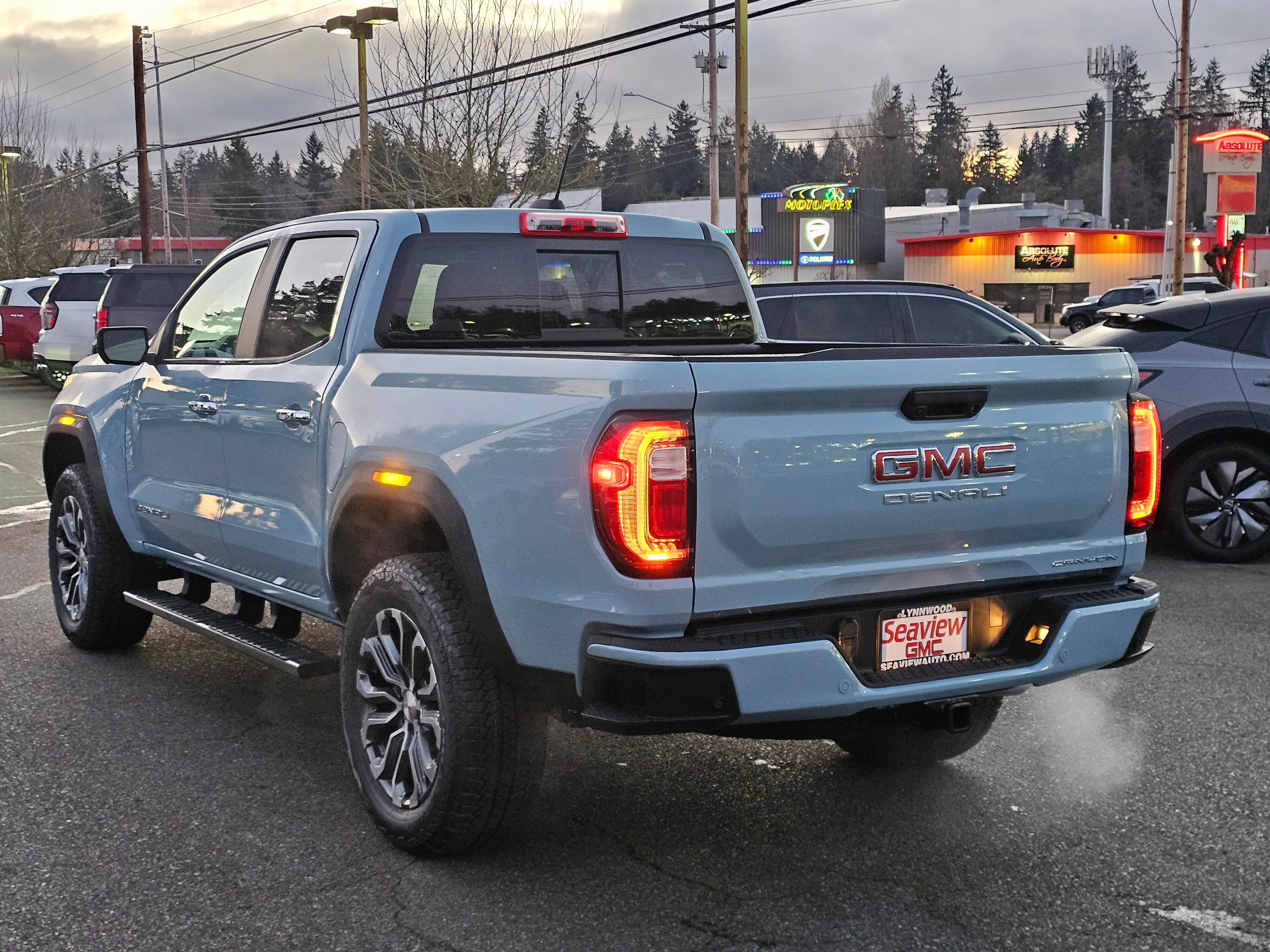 New 2026 GMC Canyon Denali image 5