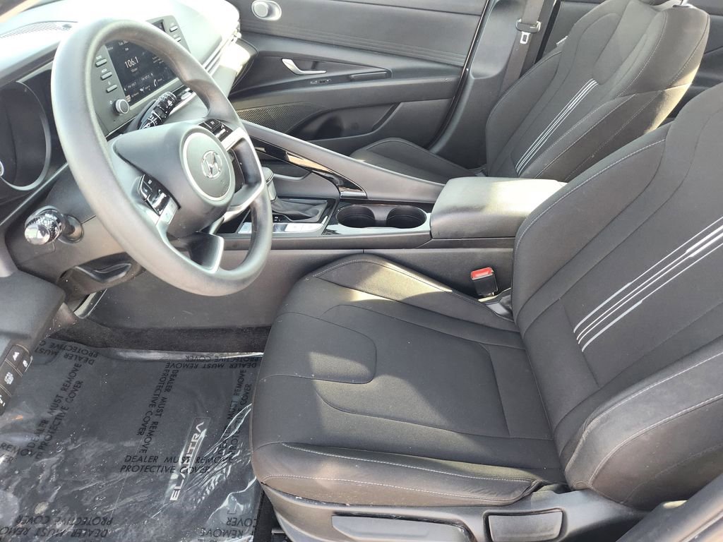 Used 2023 Hyundai Elantra Blue w/ Cargo Package image 13